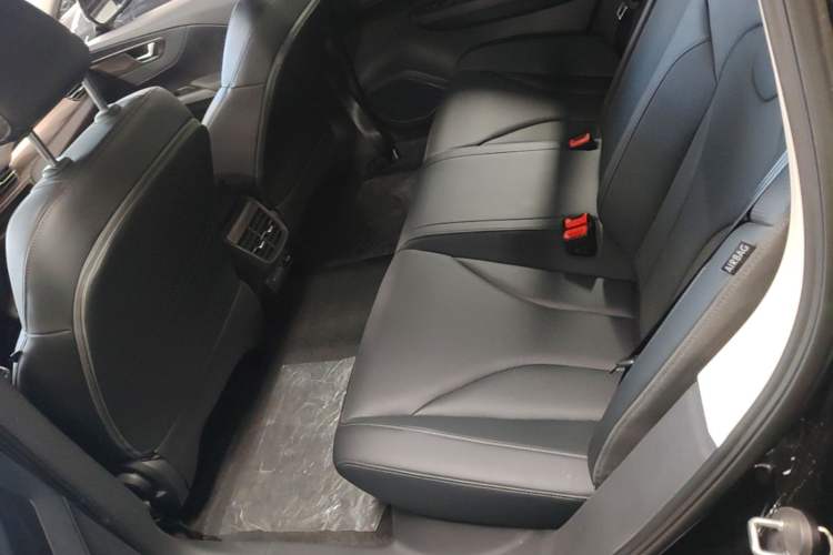 Used Hongqi E-QM5 2023 Revised Version Basic Travel Edition Left Rear Seat