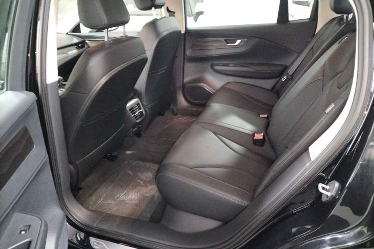 Used Hongqi E-QM5 2023 Revised Version Basic Travel Edition Left Rear Seat