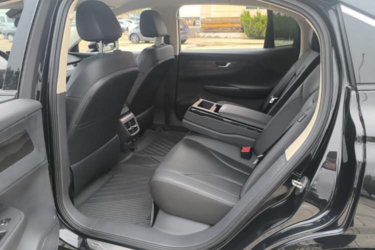Used Hongqi E-QM5 2023 Base Travel Edition Left Rear Seat