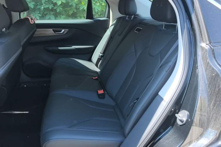 Used Hongqi E-QM5 2023 Revised Version Basic Travel Edition Left Rear Seat