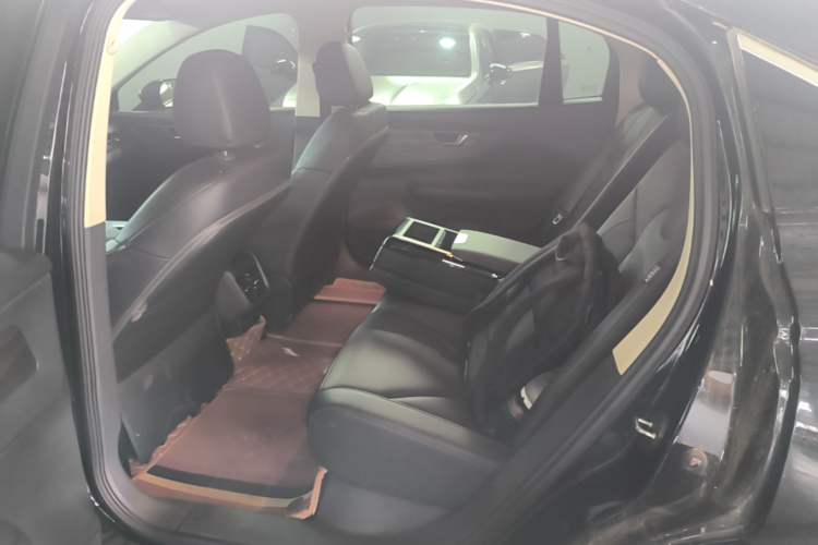 Used Hongqi E-QM5 2023 Revised Version Basic Travel Edition Left Rear Seat
