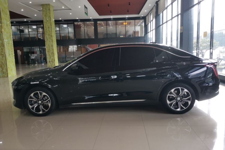 Used Hongqi E-QM5 2023 Revised Version Basic Travel Edition Left Side
