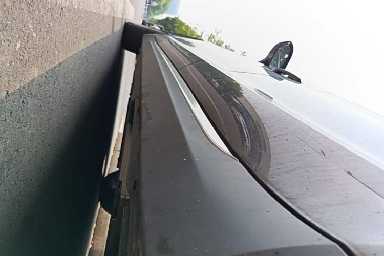 Used Hongqi E-QM5 2023 Base Travel Edition Left Side Sill