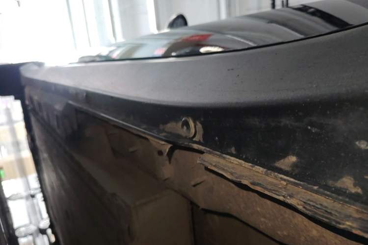 Used Hongqi E-QM5 2023 Base Travel Edition Left Side Sill