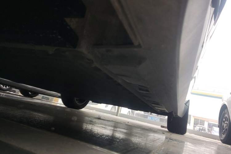 Used Hongqi E-QM5 2023 Revised Version Basic Travel Edition Left Side Sill
