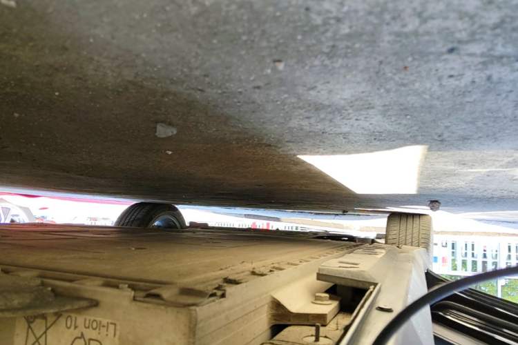 Used Hongqi E-QM5 2023 Revised Version Basic Travel Edition Left Side Sill