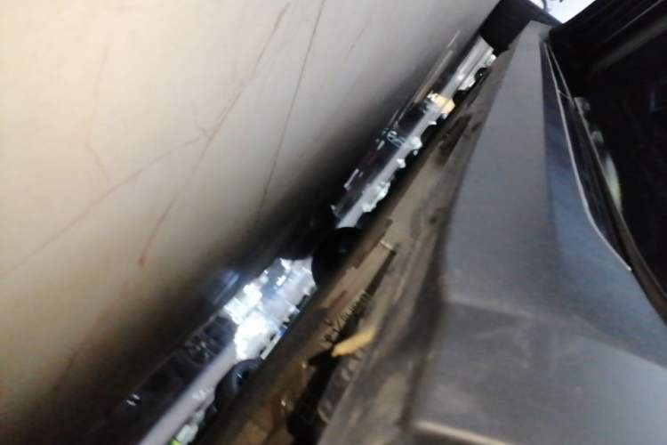 Used Hongqi E-QM5 2023 Revised Version Basic Travel Edition Left Side Sill