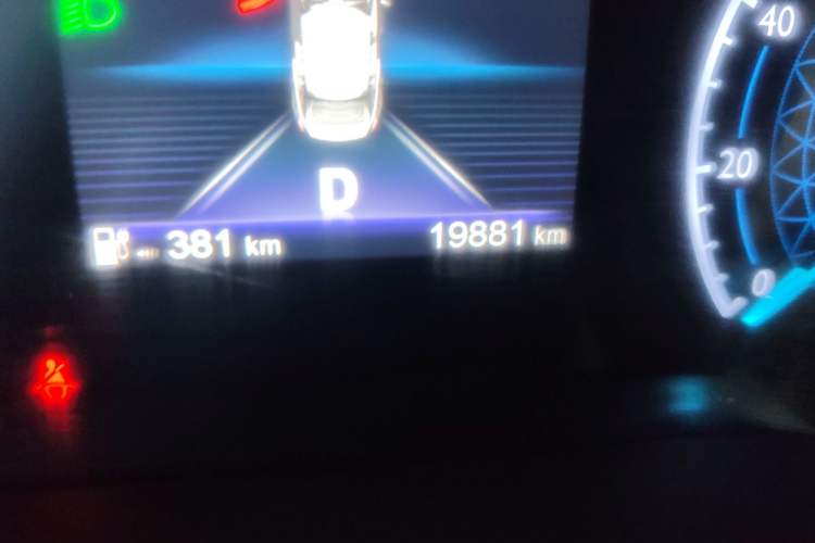 Used Hongqi E-QM5 2023 Base Travel Edition Odometer Close Up