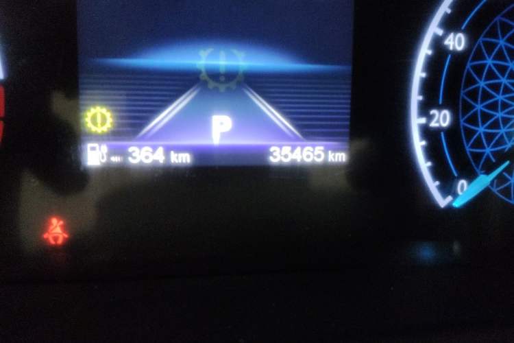 Used Hongqi E-QM5 2023 Revised Version Basic Travel Edition Odometer Close Up