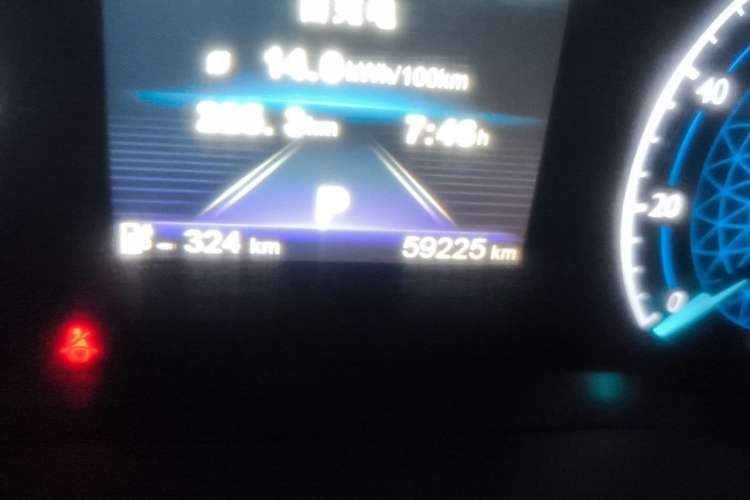 Used Hongqi E-QM5 2023 620km PLUS Odometer Close Up