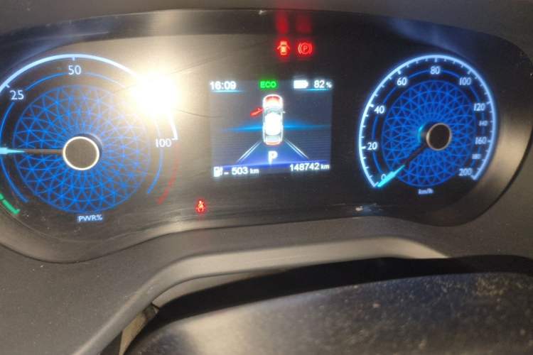 Used Hongqi E-QM5 2023 620km PLUS Odometer Close Up