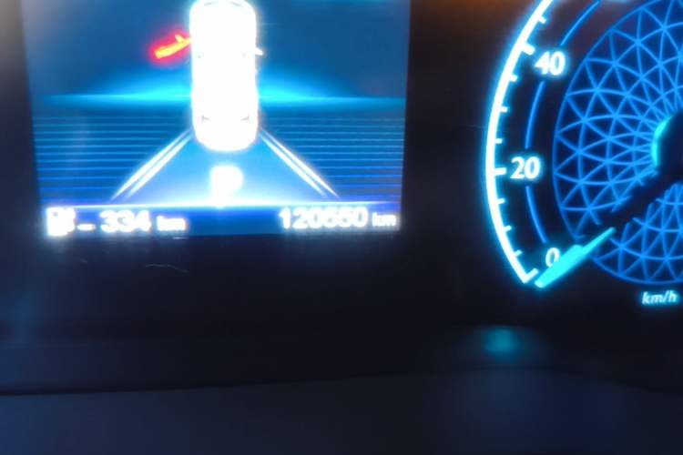 Used Hongqi E-QM5 2023 Revised Version Basic Travel Edition Odometer Close Up