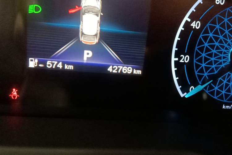 Used Hongqi E-QM5 2023 620km PLUS Odometer Close Up
