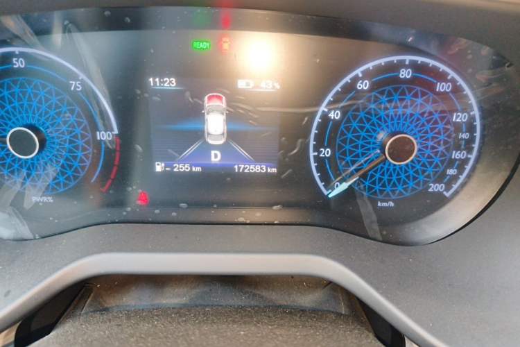 Used Hongqi E-QM5 2023 620km PLUS Odometer Close Up