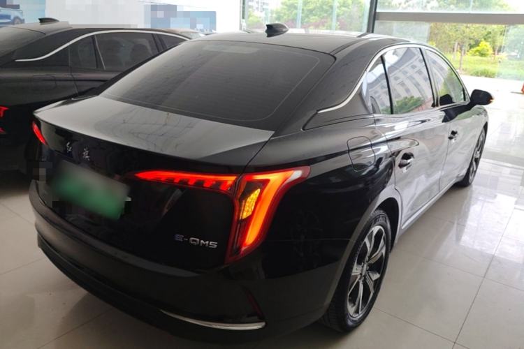 Used Hongqi E-QM5 2023 Revised Version Basic Travel Edition Rear Right 45 Deg