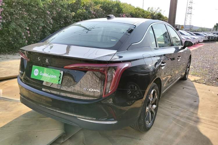 Used Hongqi E-QM5 2023 Revised Version Basic Travel Edition Rear Right 45 Deg