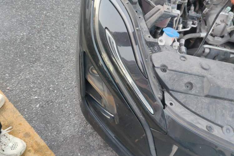 Used Hongqi E-QM5 2023 620km PLUS Right Front Headlight
