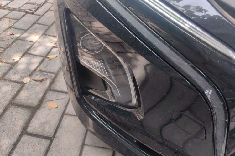 Used Hongqi E-QM5 2023 620km PLUS Right Front Headlight