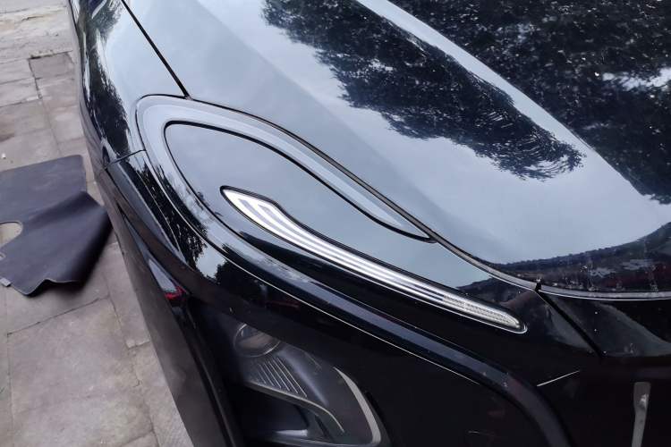Used Hongqi E-QM5 2023 620km PLUS Right Front Headlight
