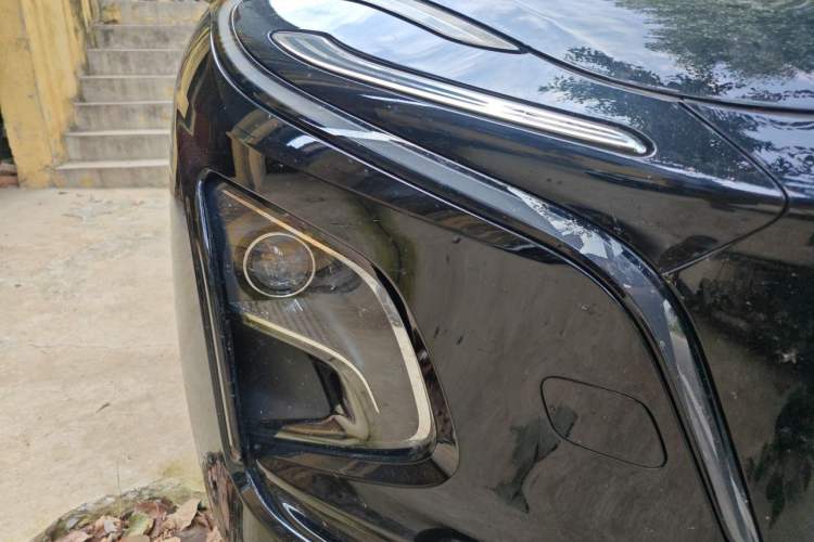 Used Hongqi E-QM5 2023 620km PLUS Right Front Headlight