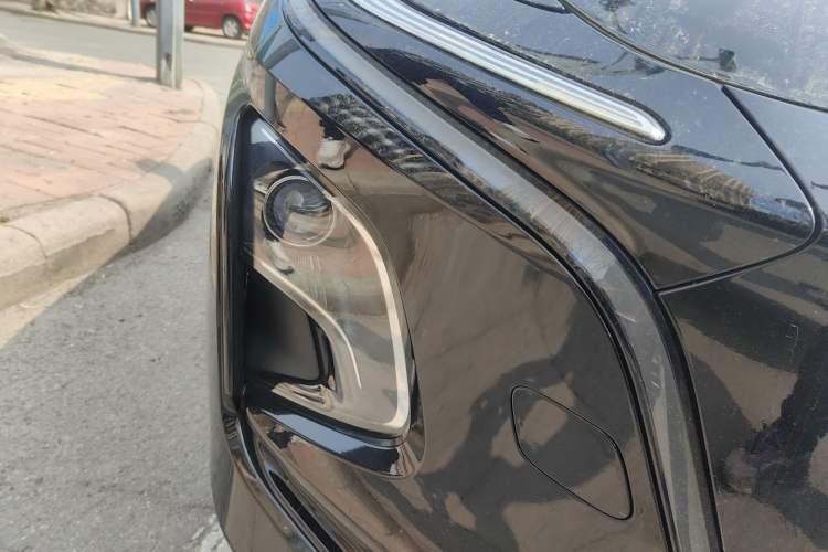 Used Hongqi E-QM5 2023 620km PLUS Right Front Headlight