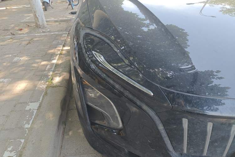 Used Hongqi E-QM5 2023 620km PLUS Right Front Headlight