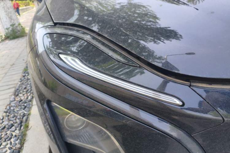 Used Hongqi E-QM5 2023 620km PLUS Right Front Headlight