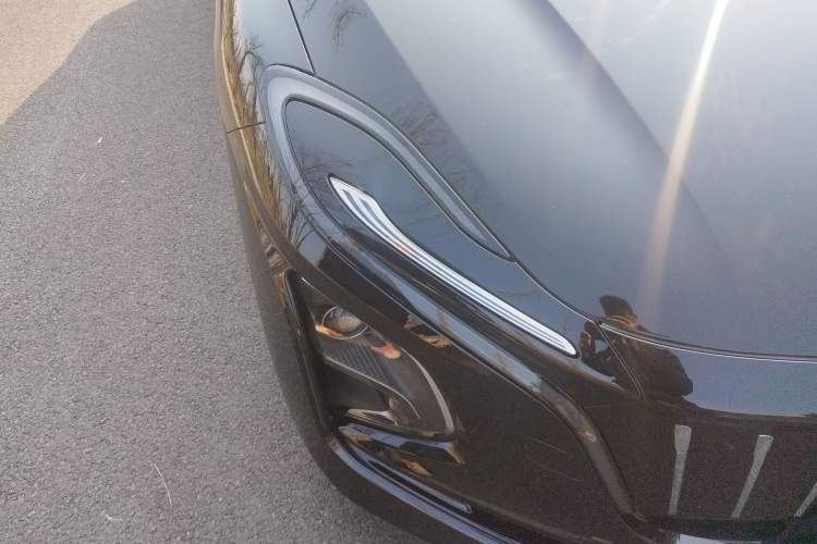 Used Hongqi E-QM5 2023 620km PLUS Right Front Headlight