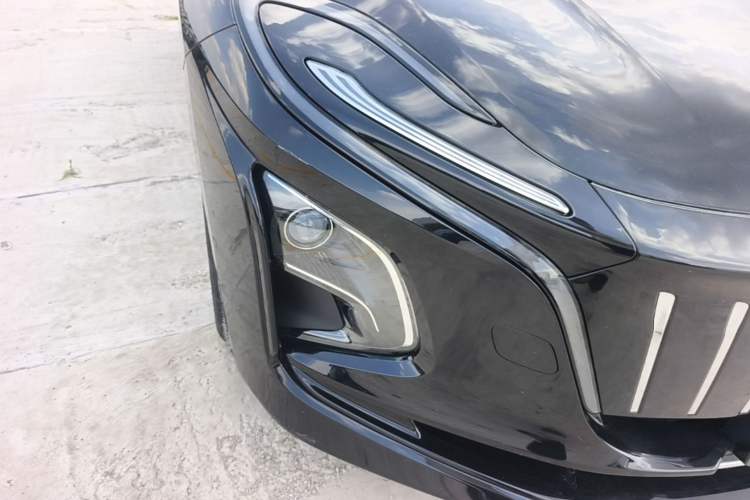 Used Hongqi E-QM5 2023 Revised Version Basic Travel Edition Right Front Headlight