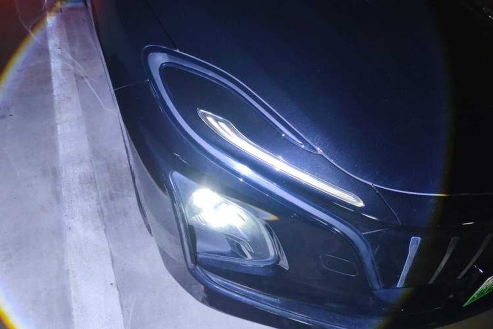 Used Hongqi E-QM5 2023 620km PLUS Right Front Headlight