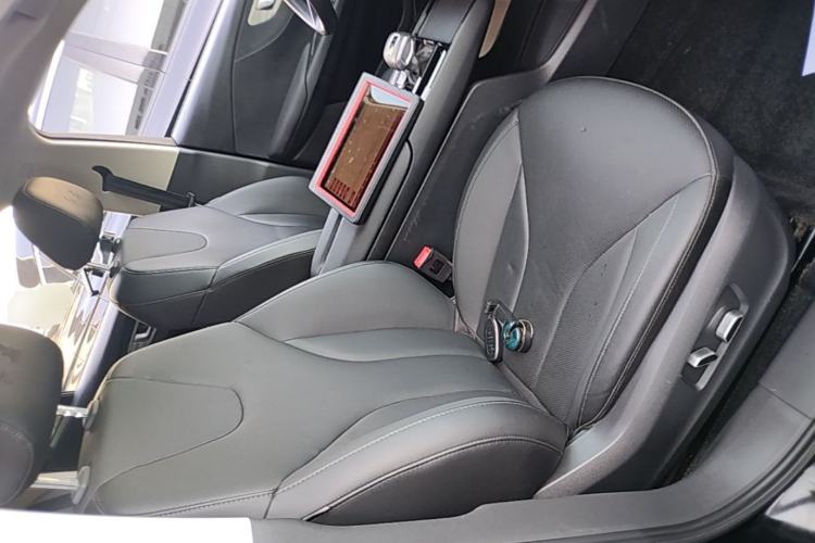 Used Hongqi E-QM5 2023 620km PLUS Right Front Seat