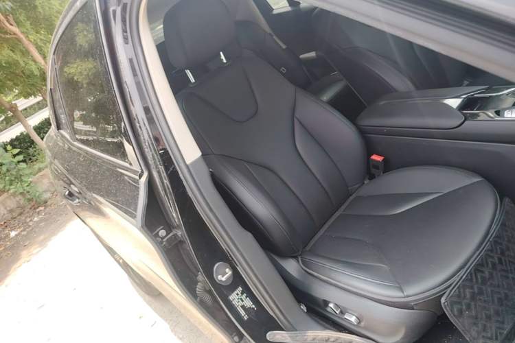 Used Hongqi E-QM5 2023 Base Travel Edition Right Front Seat