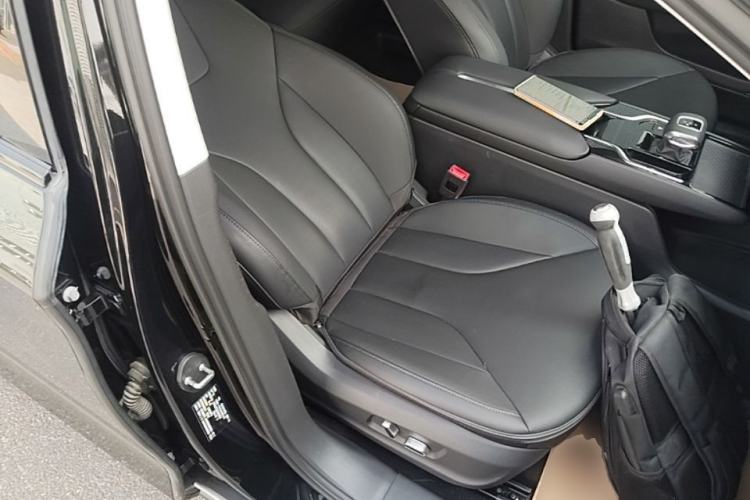 Used Hongqi E-QM5 2023 Revised Version Basic Travel Edition Right Front Seat