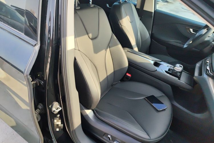 Used Hongqi E-QM5 2023 Revised Version Basic Travel Edition Right Front Seat