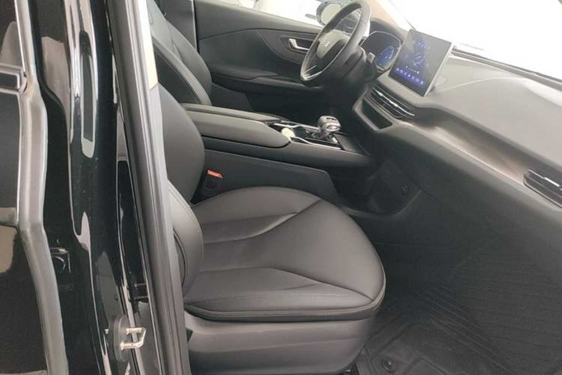 Used Hongqi E-QM5 2023 Revised Version Basic Travel Edition Right Front Seat