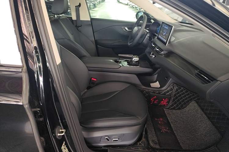 Used Hongqi E-QM5 2023 Revised Version Basic Travel Edition Right Front Seat