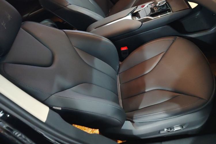 Used Hongqi E-QM5 2023 Revised Version Basic Travel Edition Right Front Seat