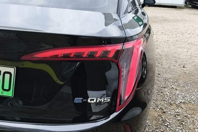 Used Hongqi E-QM5 2023 Revised Version Basic Travel Edition Right Rear Taillight