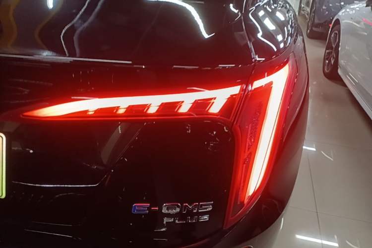 Used Hongqi E-QM5 2023 560km PLUS Right Rear Taillight