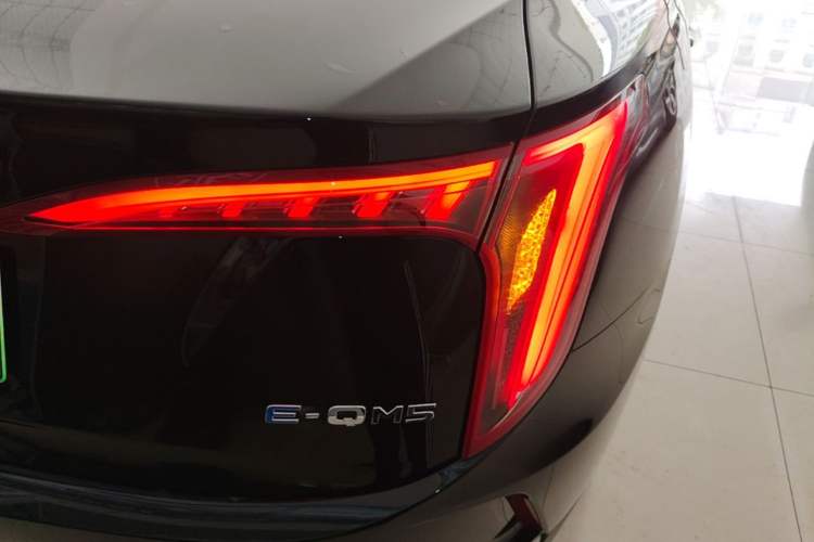 Used Hongqi E-QM5 2023 Revised Version Basic Travel Edition Right Rear Taillight