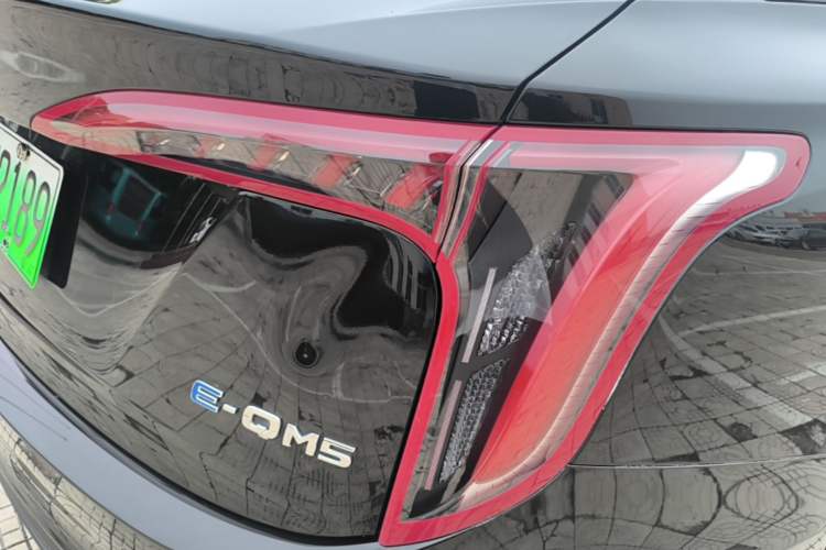 Used Hongqi E-QM5 2023 Base Travel Edition Right Rear Taillight