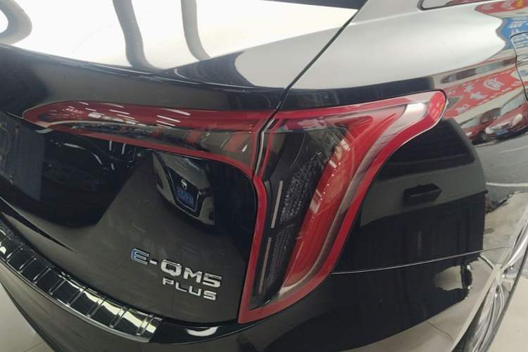 Used Hongqi E-QM5 2023 620km PLUS Right Rear Taillight