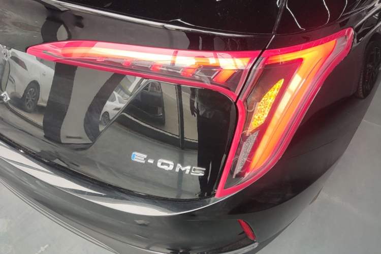 Used Hongqi E-QM5 2023 Revised Version Basic Travel Edition Right Rear Taillight
