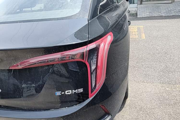 Used Hongqi E-QM5 2023 Base Travel Edition Right Rear Taillight