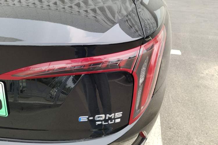 Used Hongqi E-QM5 2023 620km PLUS Right Rear Taillight