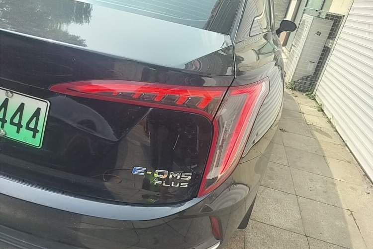 Used Hongqi E-QM5 2023 620km PLUS Right Rear Taillight