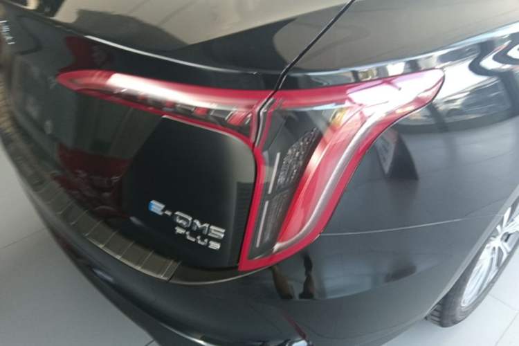 Used Hongqi E-QM5 2023 560km PLUS Right Rear Taillight