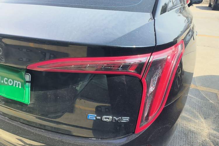 Used Hongqi E-QM5 2023 Base Travel Edition Right Rear Taillight