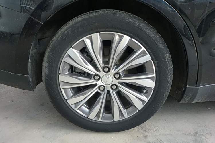 Used Hongqi E-QM5 2023 620km PLUS Right Rear Wheel Hub
