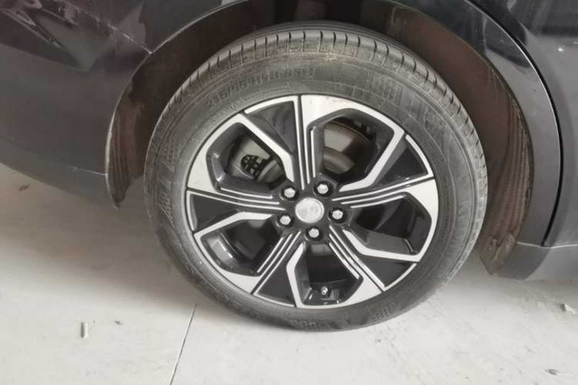 Used Hongqi E-QM5 2023 Revised Version Basic Travel Edition Right Rear Wheel Hub
